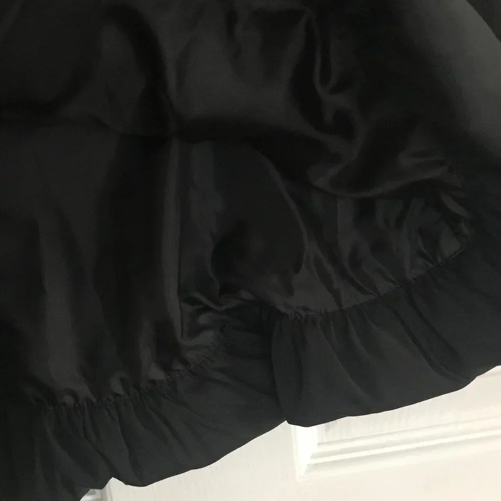 WHITE HOUSE BLACK MARKET: BLACK STRAPLESS DRESS WITH BUBBLE HEM SIZE 0 - Picture 3 of 4
